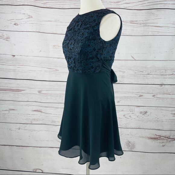 Cache vintage navy fit and flare lace beaded bodice - Picture 5 of 10